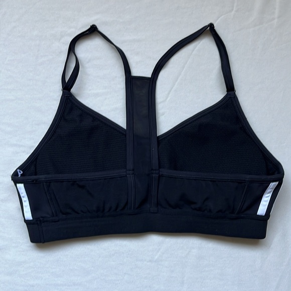 Adidas women’s S black sports bra - Picture 2 of 2